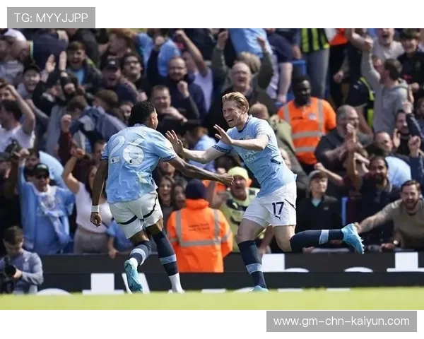 曼城三人组配合默契制造连场攻势 曼城三人组配合默契制造连场攻势