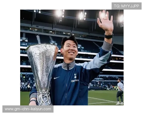 热刺进攻层层压迫，孙兴慜劲射稍偏